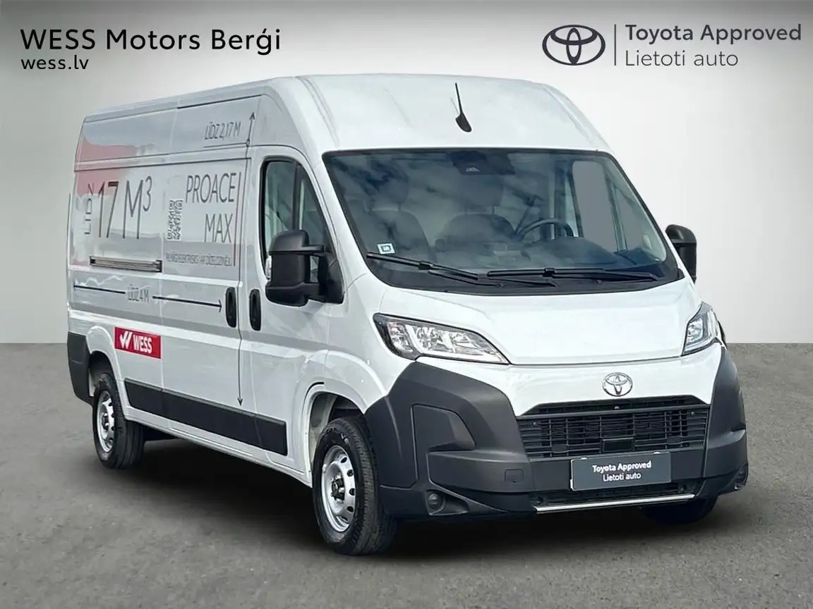 TOYOTA PROACE