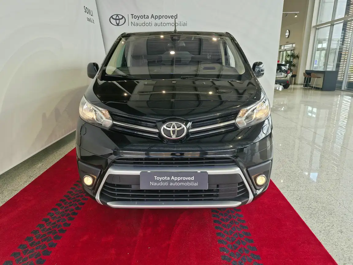 TOYOTA PROACE
