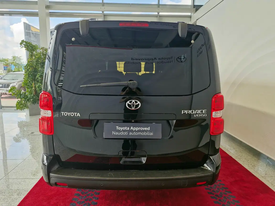 TOYOTA PROACE