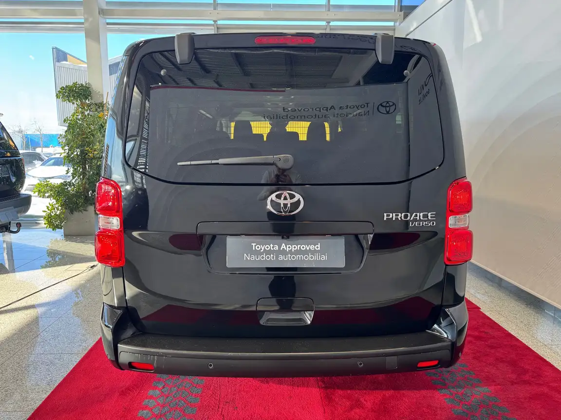 TOYOTA PROACE