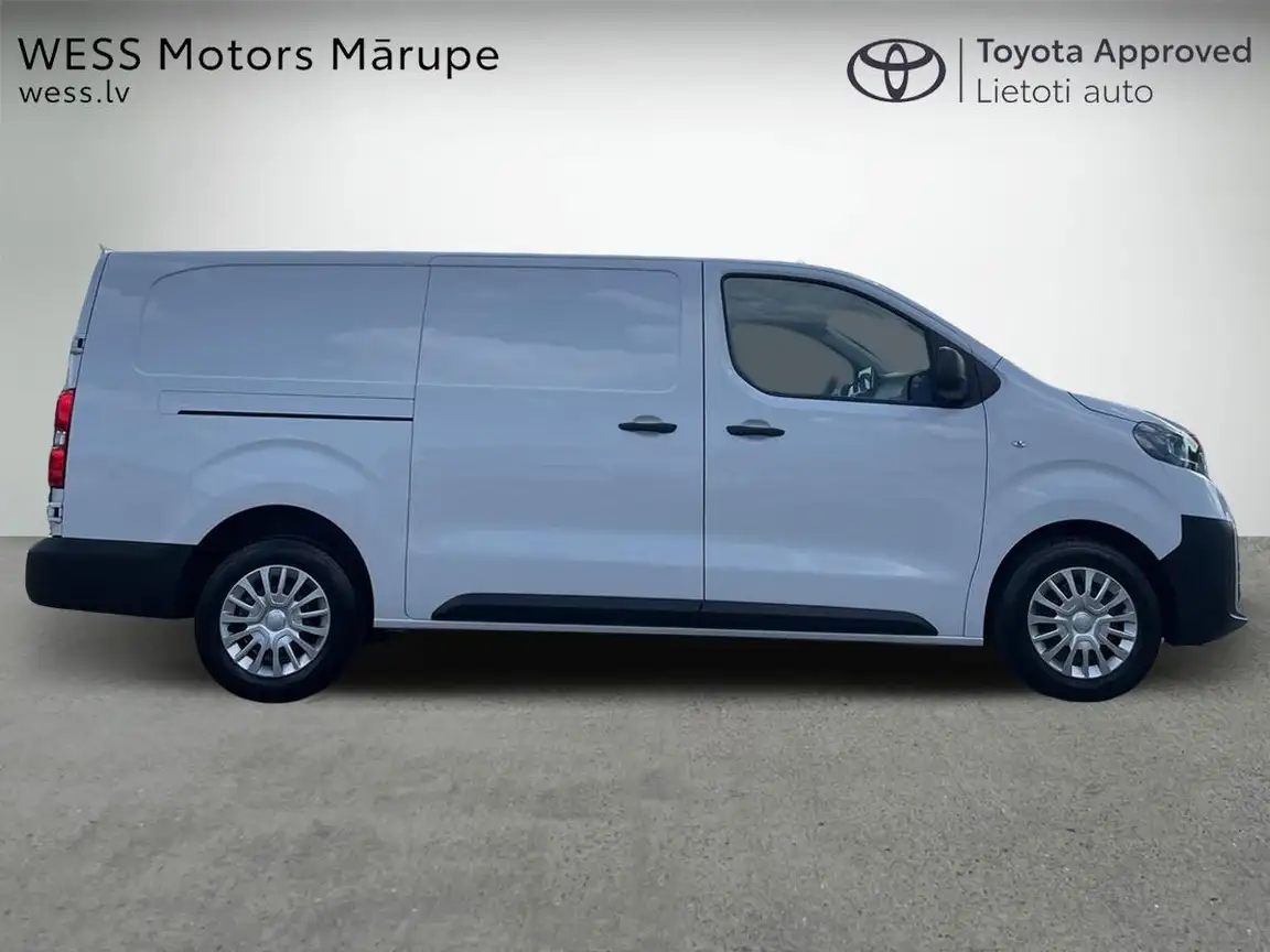 TOYOTA PROACE