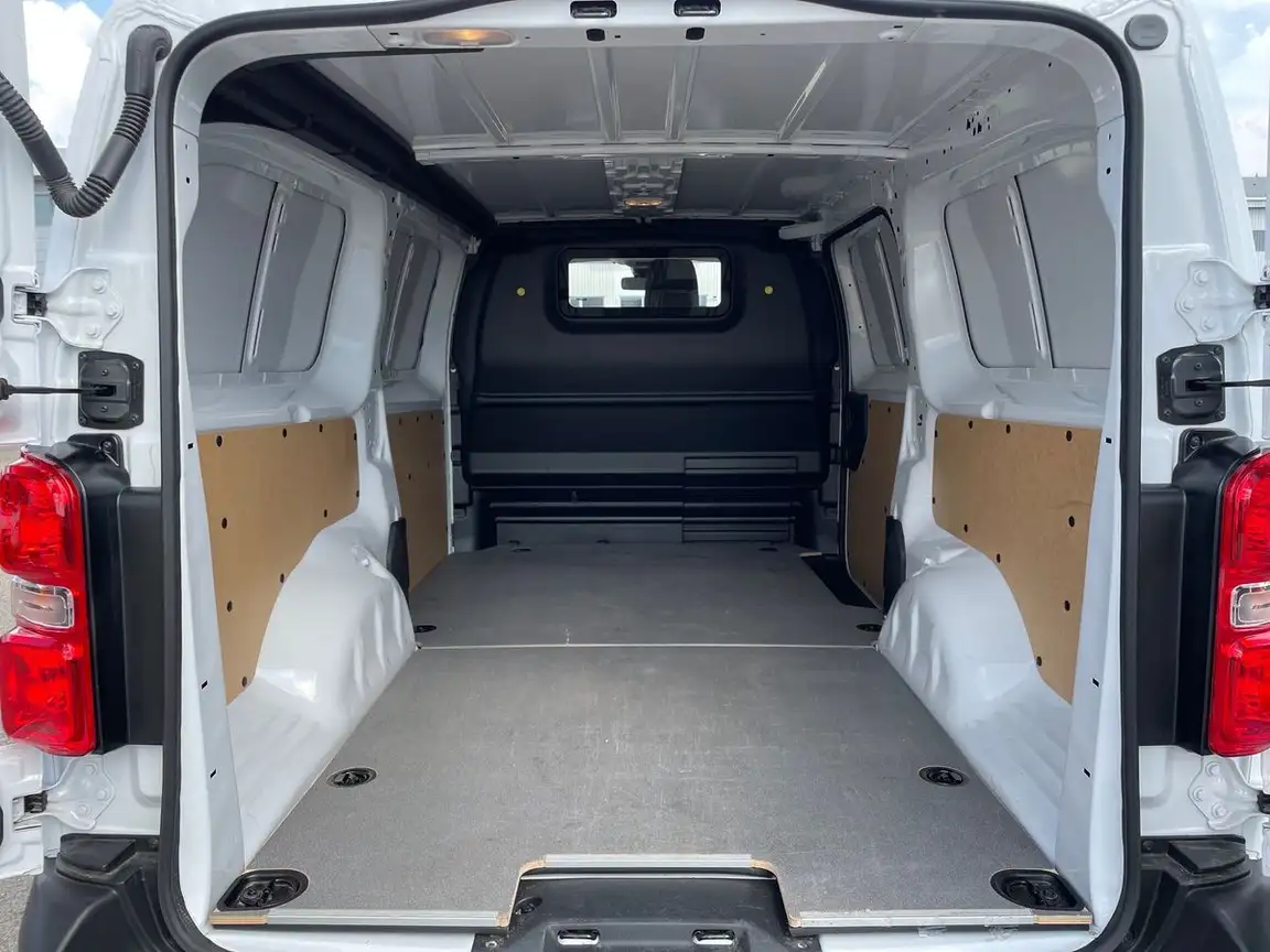 TOYOTA PROACE