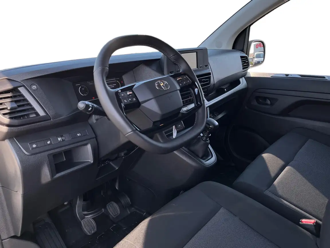 TOYOTA PROACE