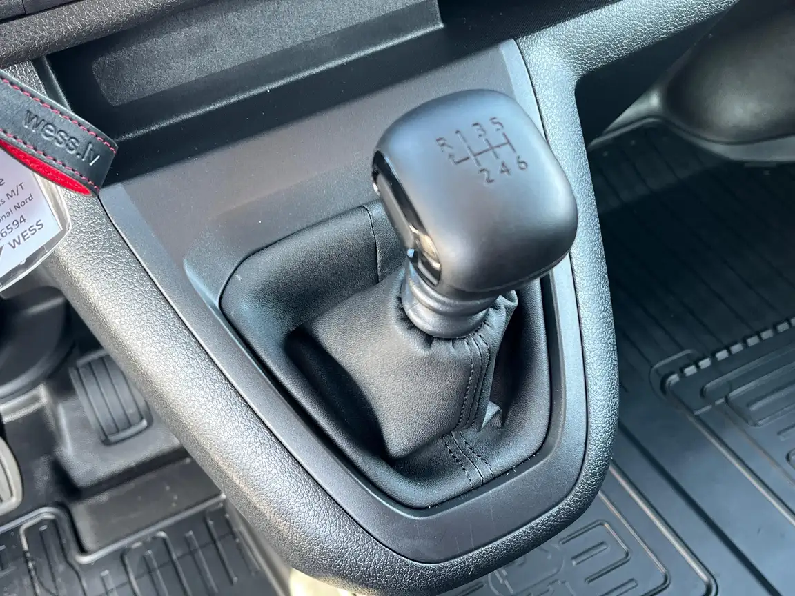 TOYOTA PROACE