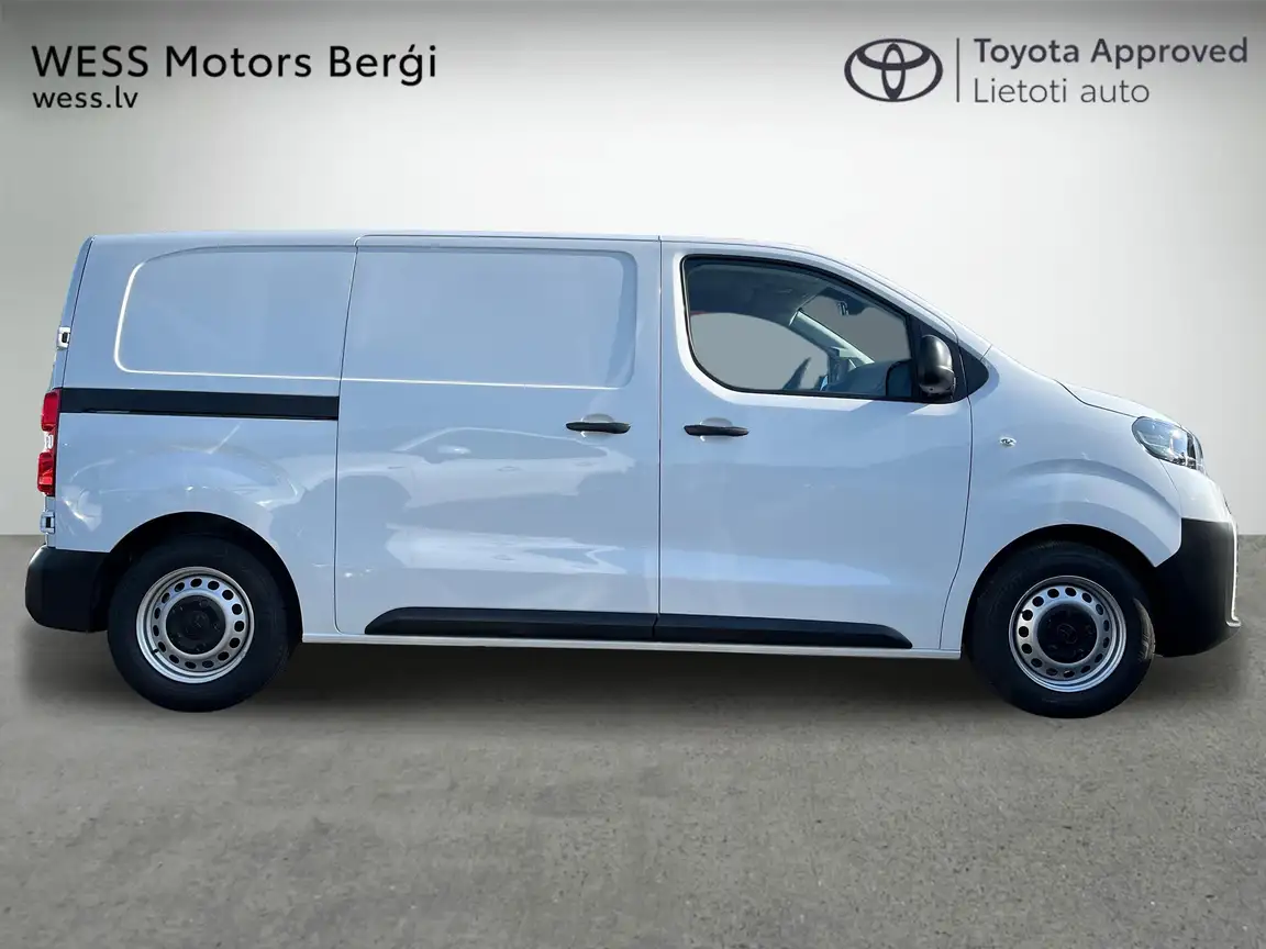 TOYOTA PROACE