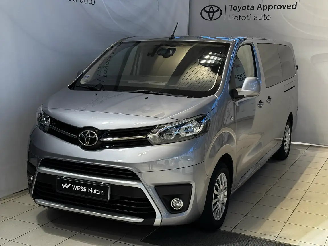 TOYOTA PROACE