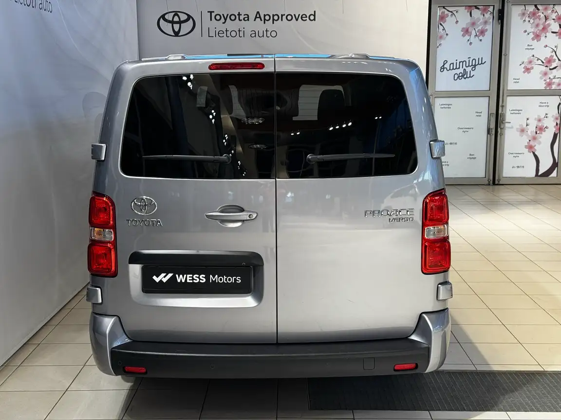 TOYOTA PROACE