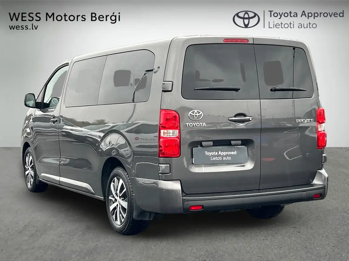 TOYOTA PROACE