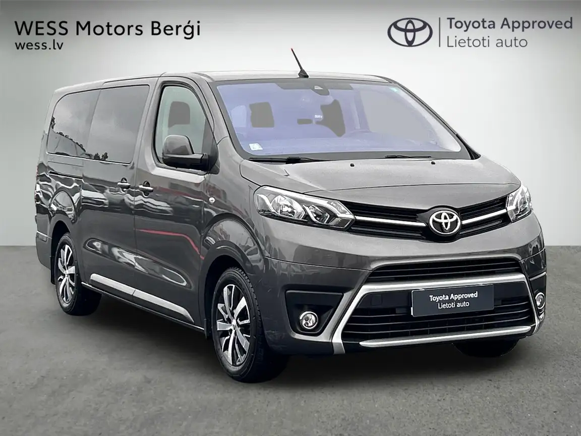 TOYOTA PROACE