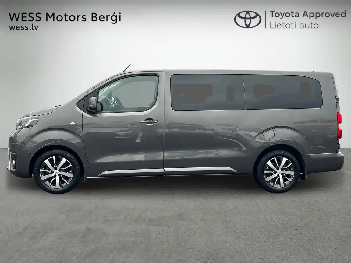 TOYOTA PROACE
