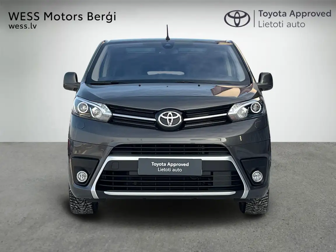 TOYOTA PROACE
