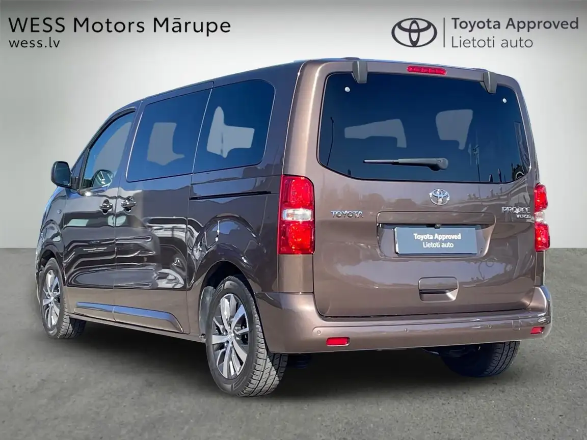 TOYOTA PROACE