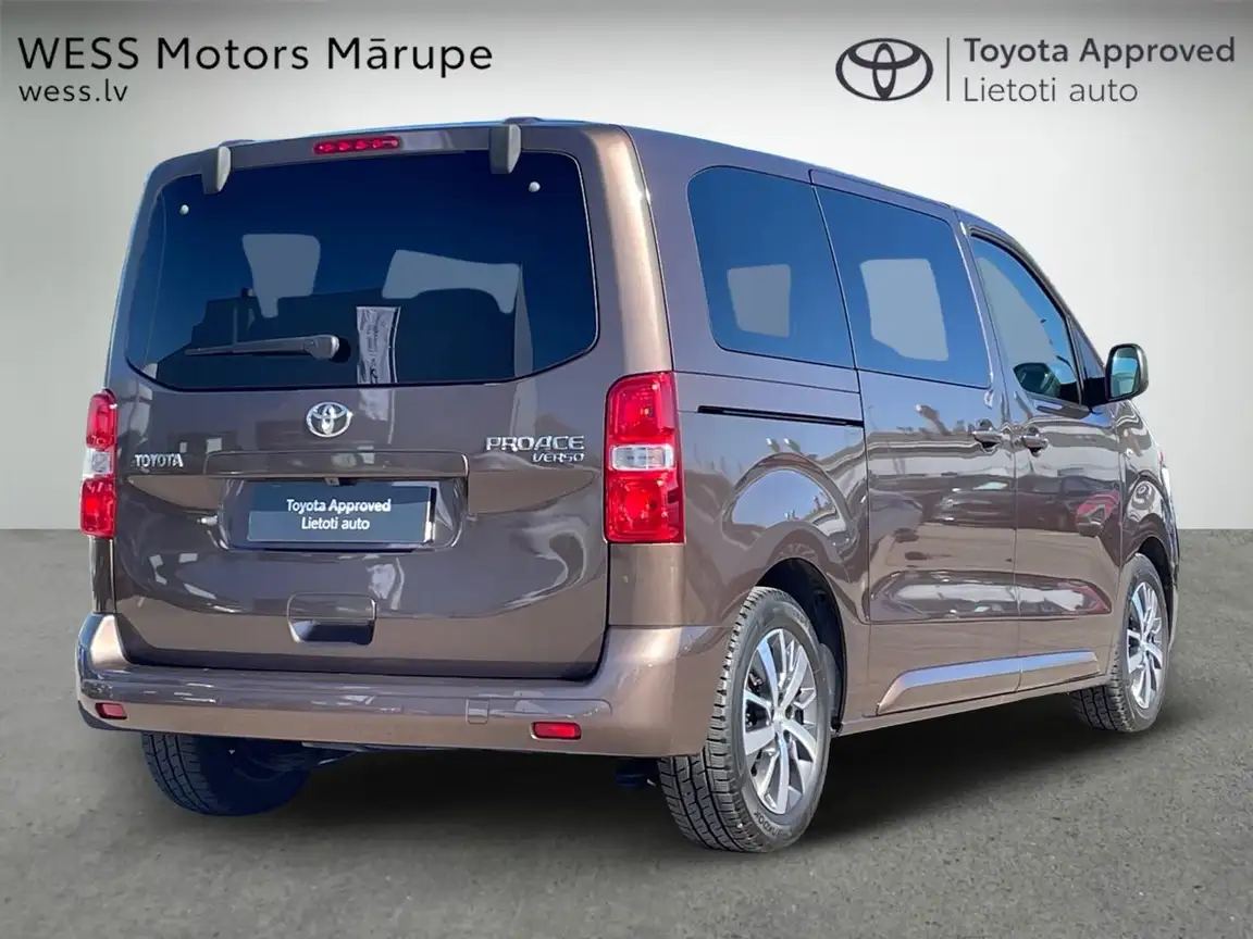 TOYOTA PROACE