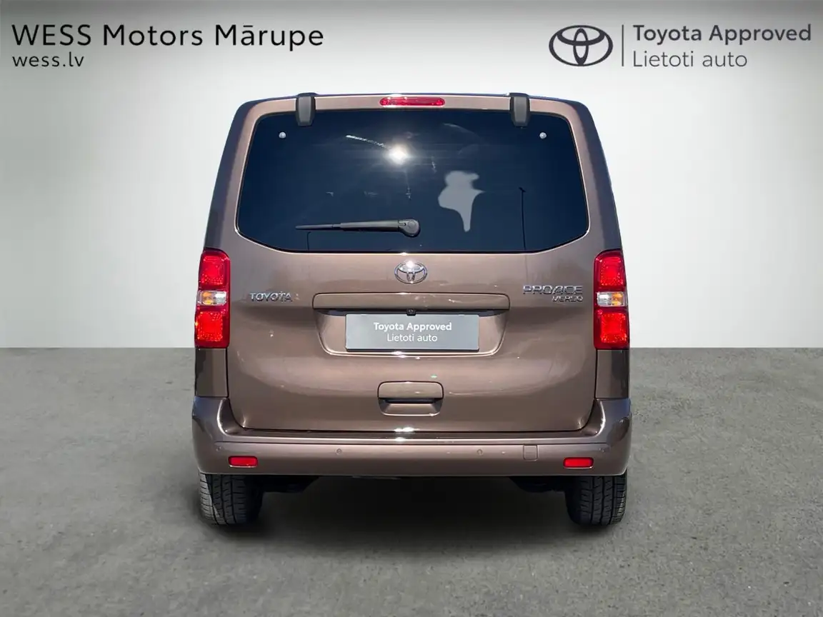 TOYOTA PROACE