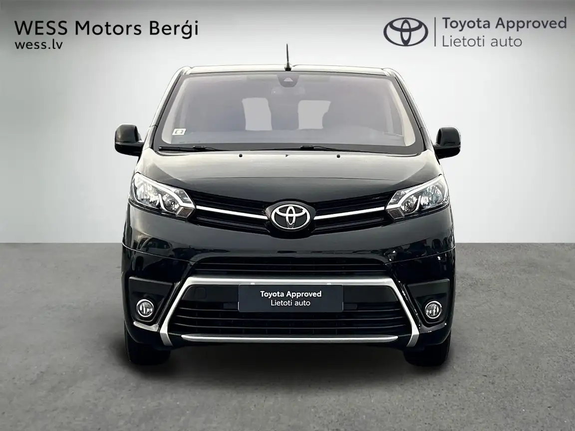TOYOTA PROACE