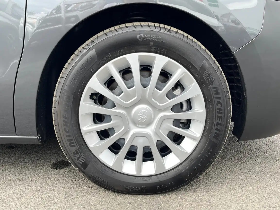 TOYOTA PROACE