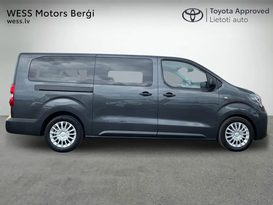 TOYOTA PROACE