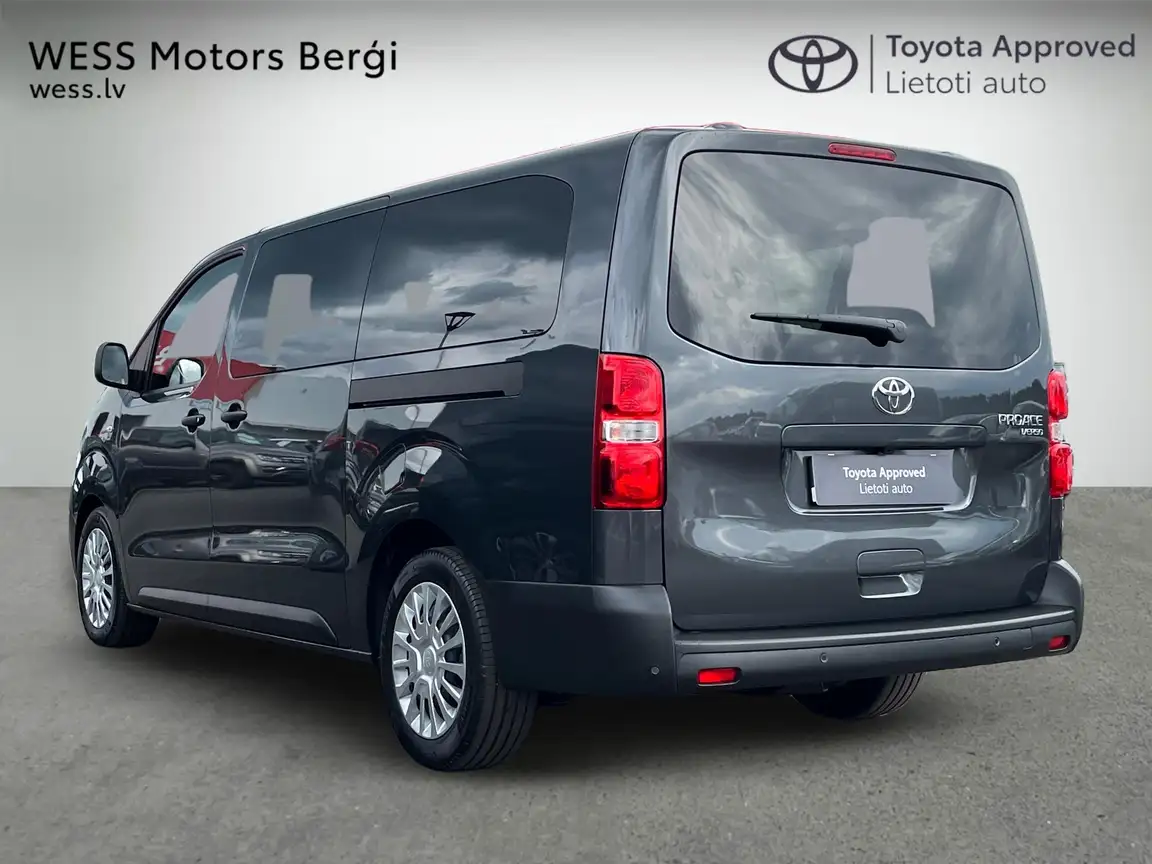 TOYOTA PROACE