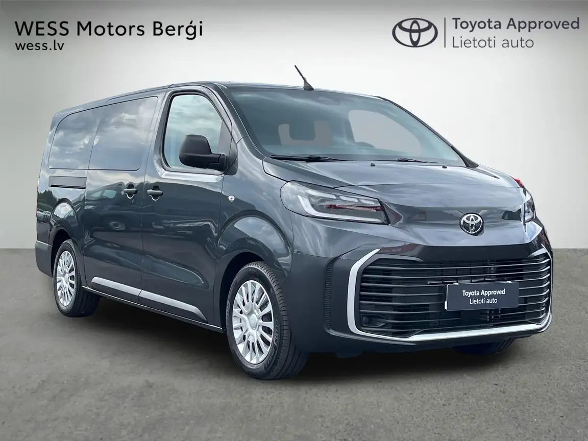 TOYOTA PROACE