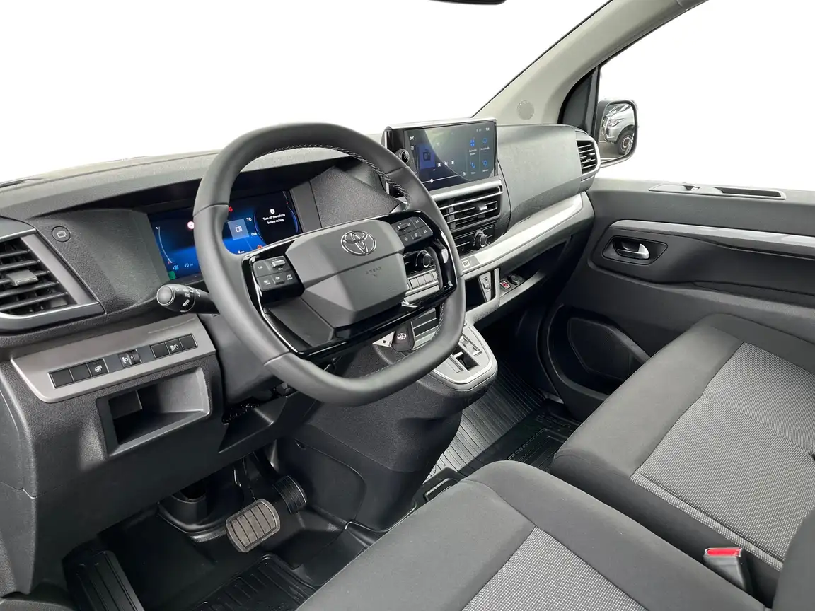TOYOTA PROACE