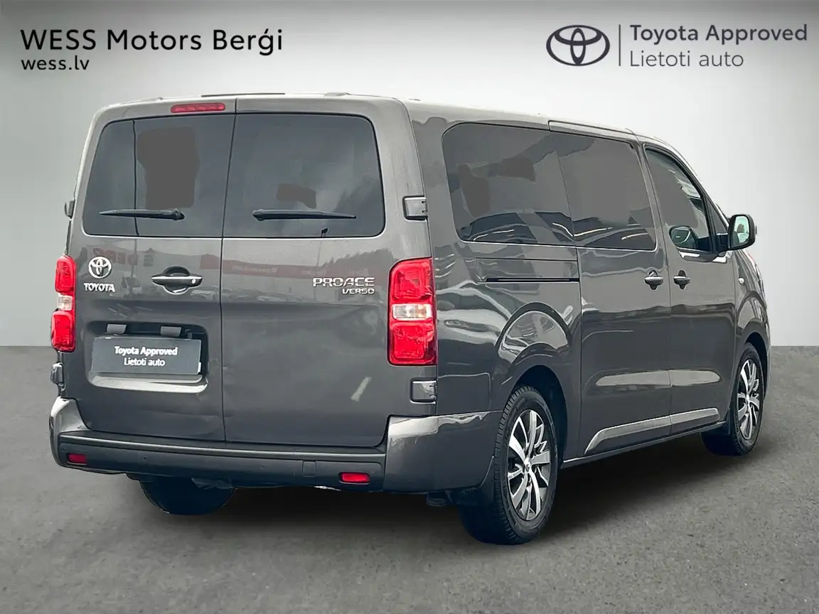 TOYOTA PROACE