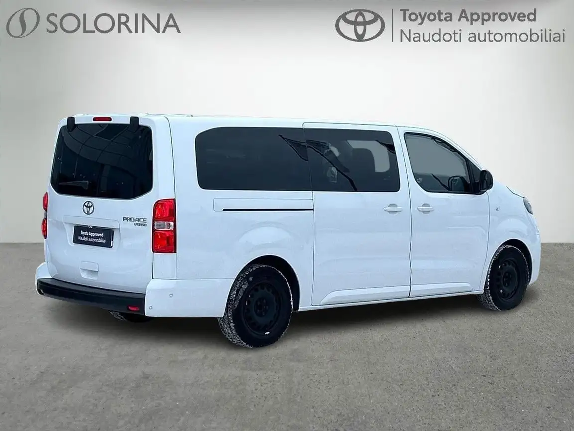 TOYOTA PROACE