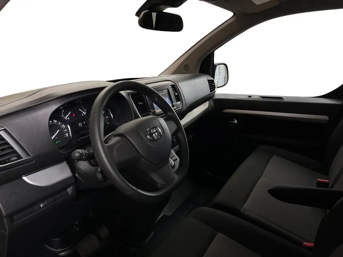 TOYOTA PROACE