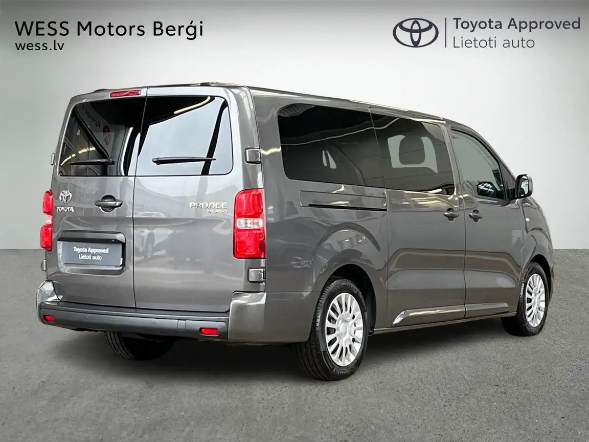 TOYOTA PROACE