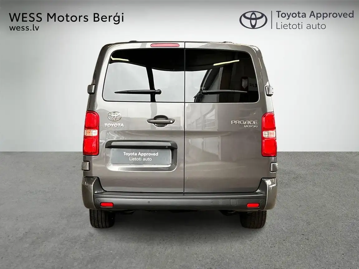 TOYOTA PROACE