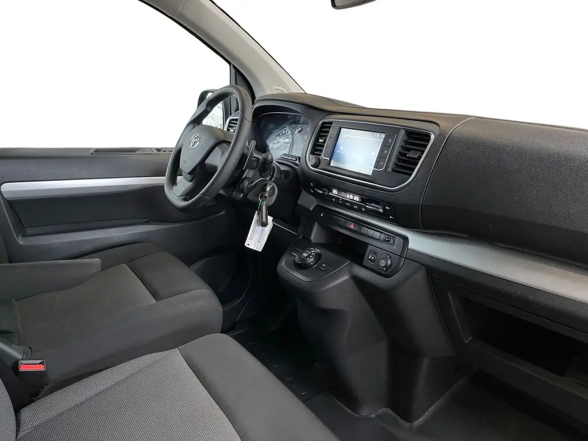 TOYOTA PROACE