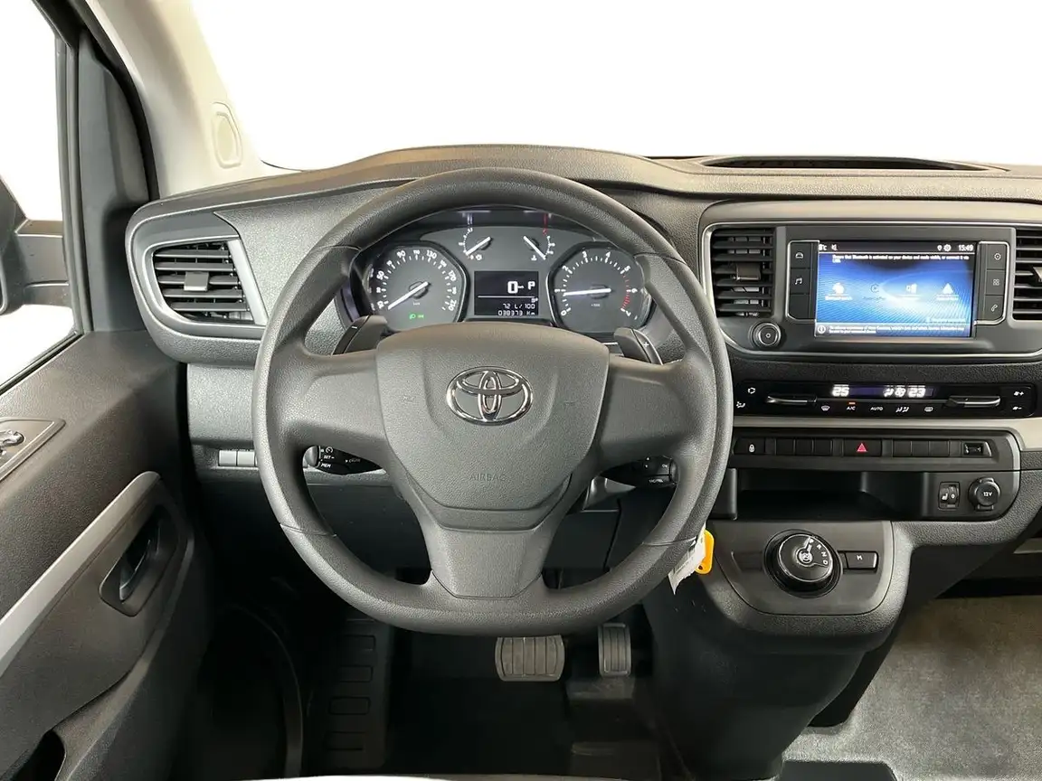TOYOTA PROACE