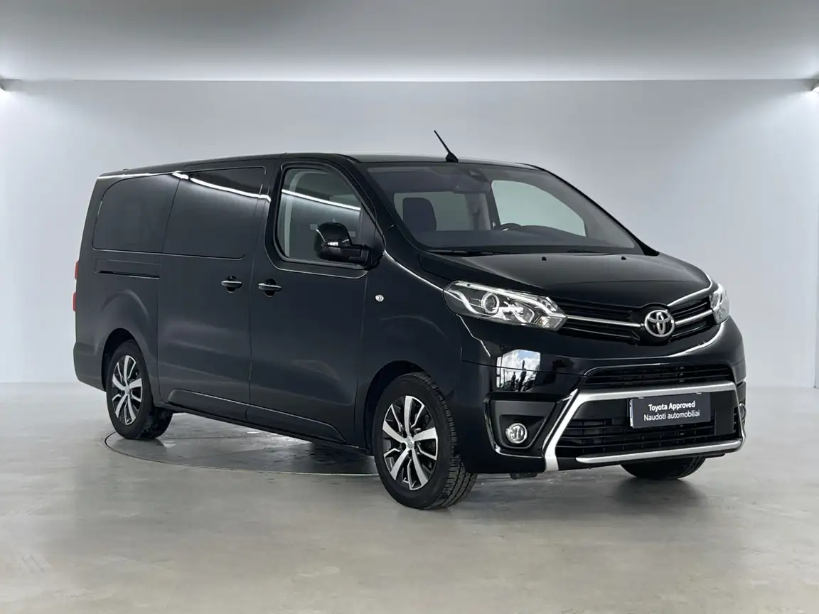 TOYOTA PROACE