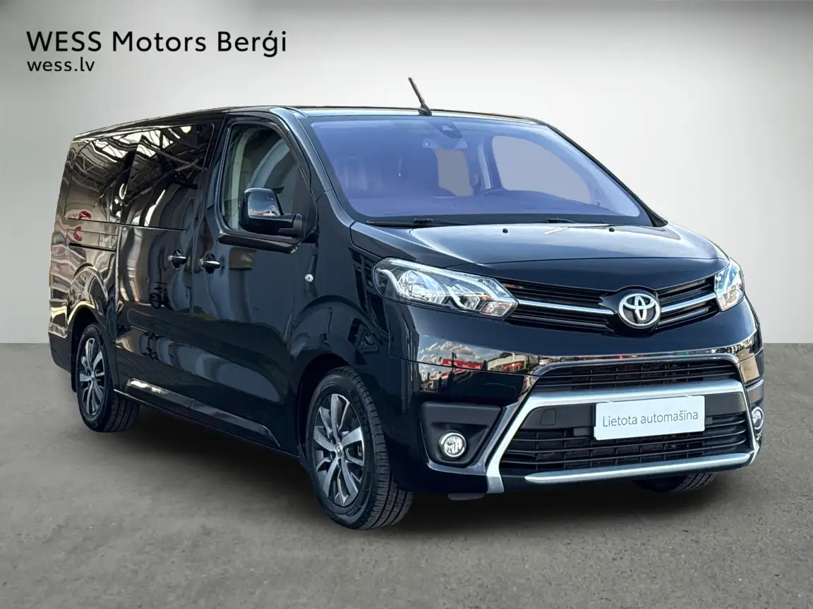 TOYOTA PROACE