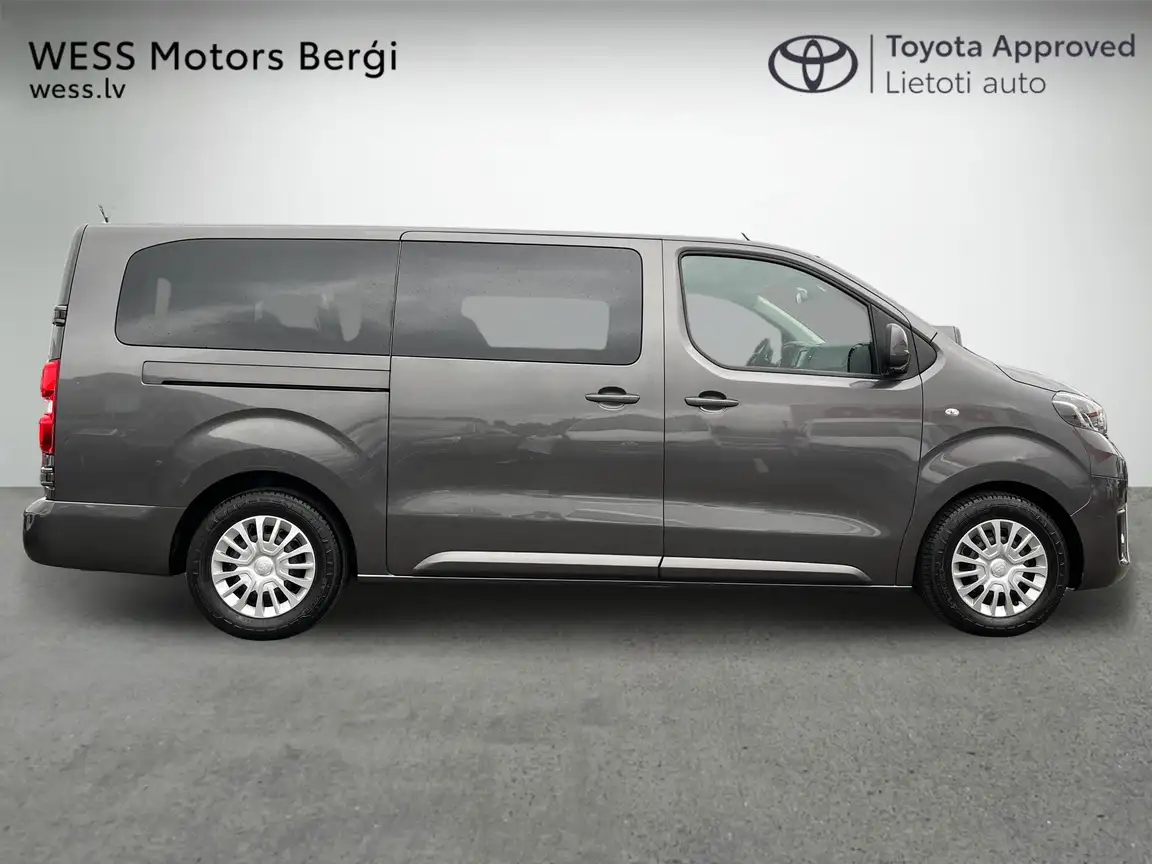 TOYOTA PROACE