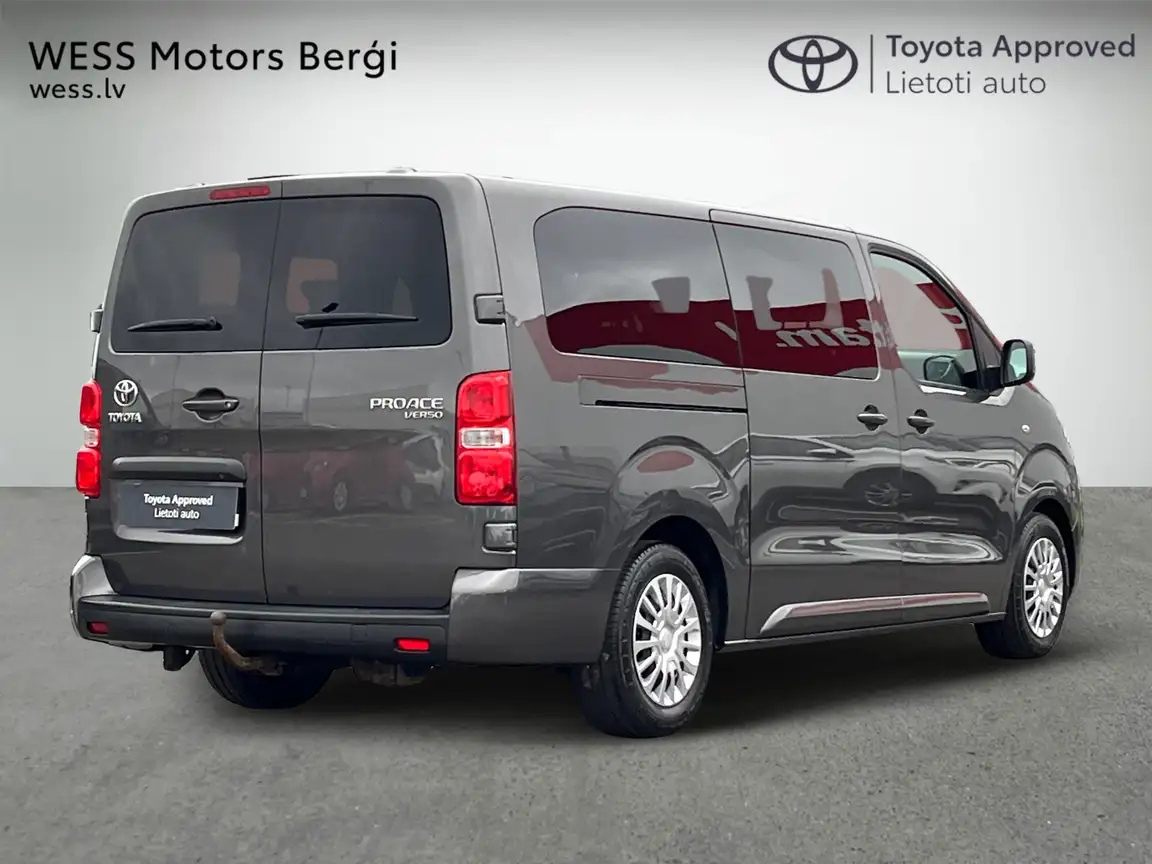 TOYOTA PROACE