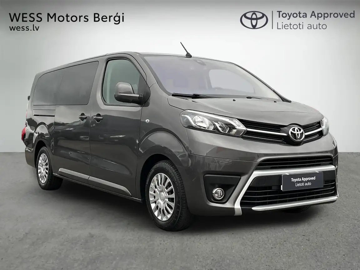 TOYOTA PROACE