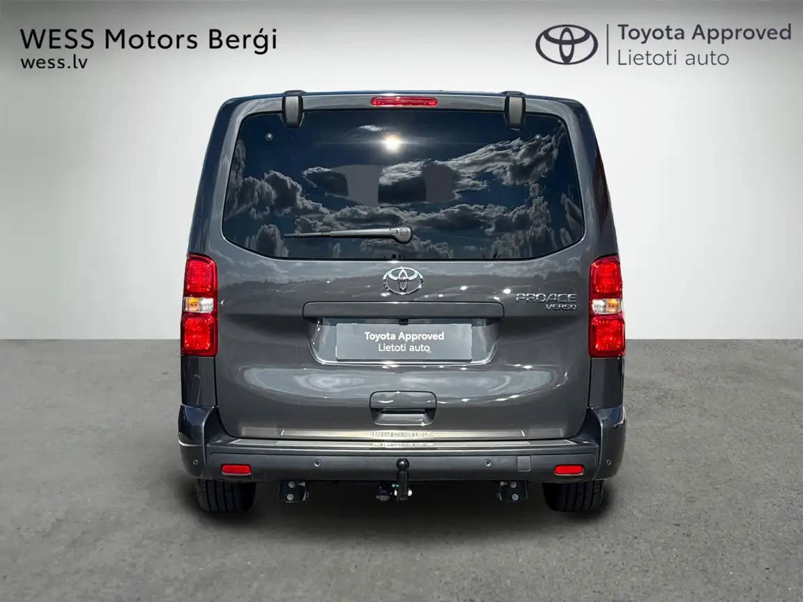 TOYOTA PROACE