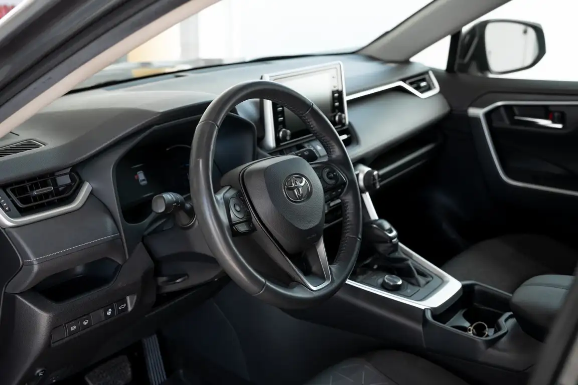 TOYOTA RAV4