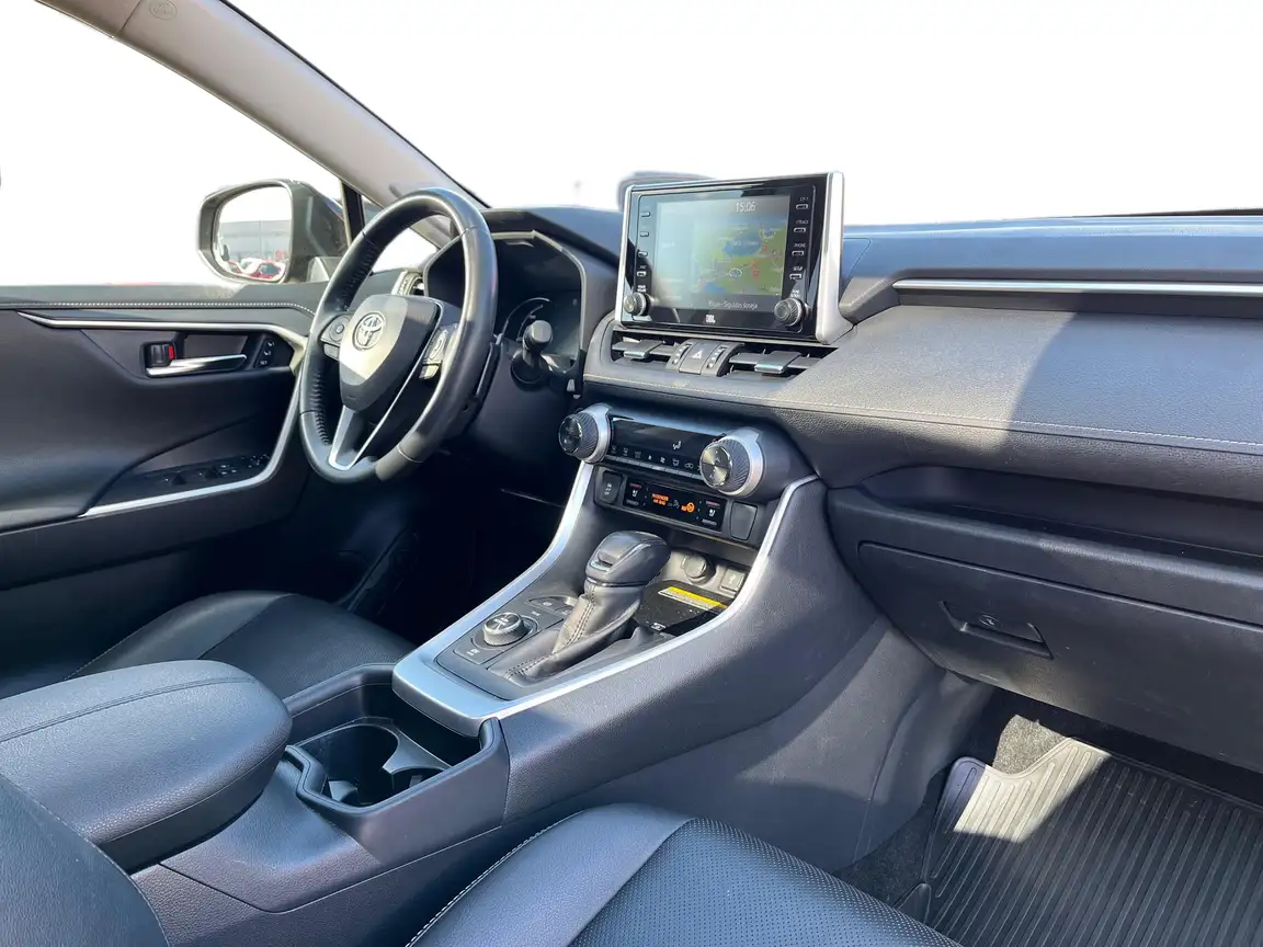 TOYOTA RAV4