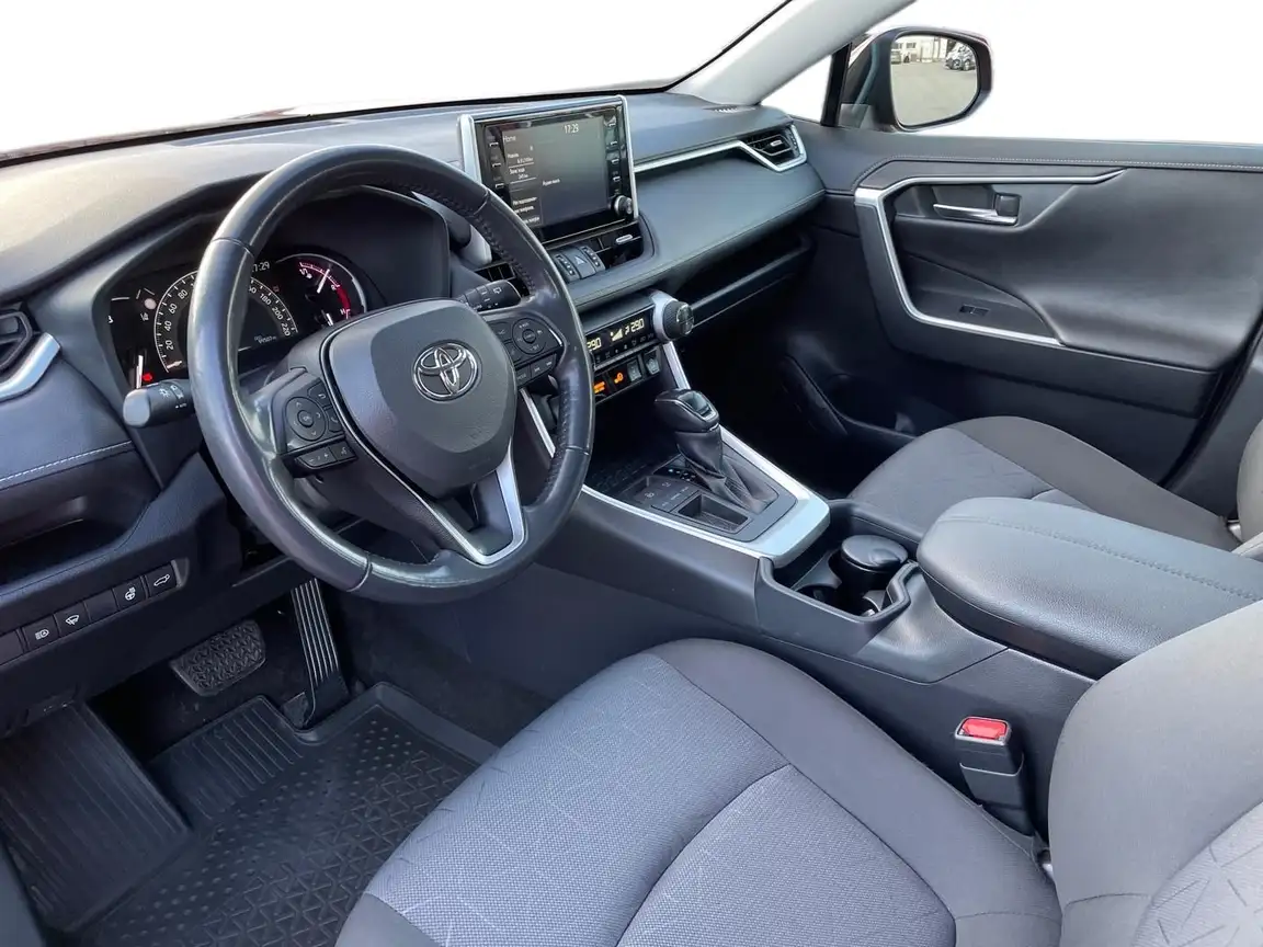 TOYOTA RAV4