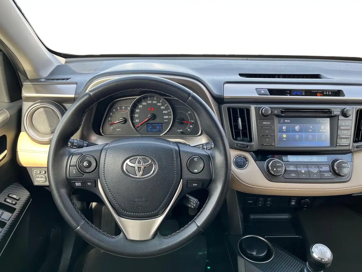 TOYOTA RAV4