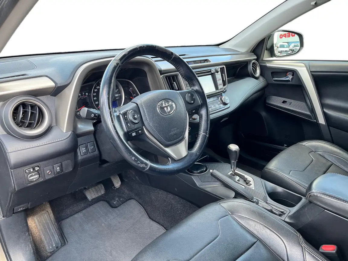 TOYOTA RAV4