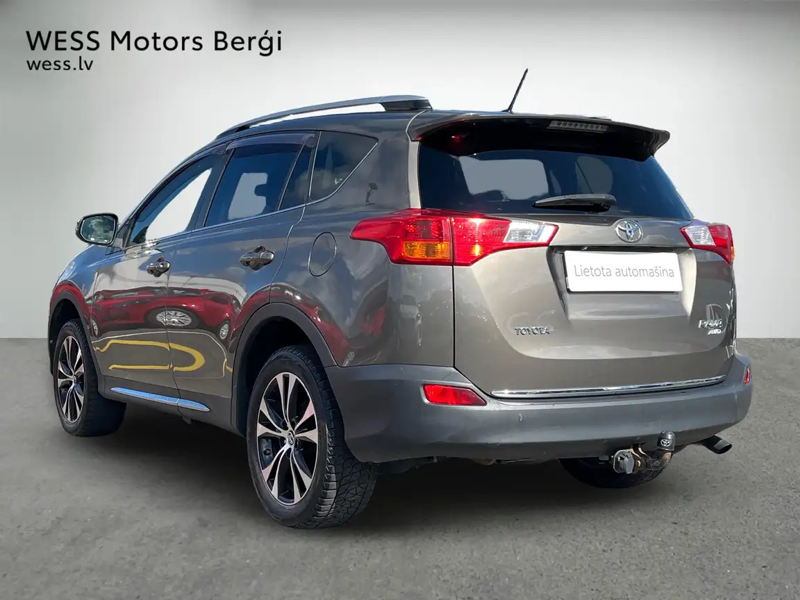 TOYOTA RAV4
