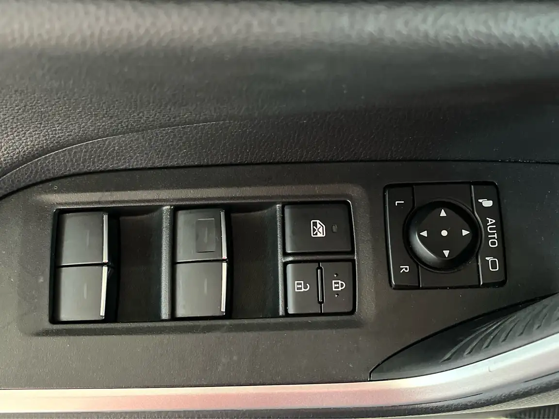 TOYOTA NONE
