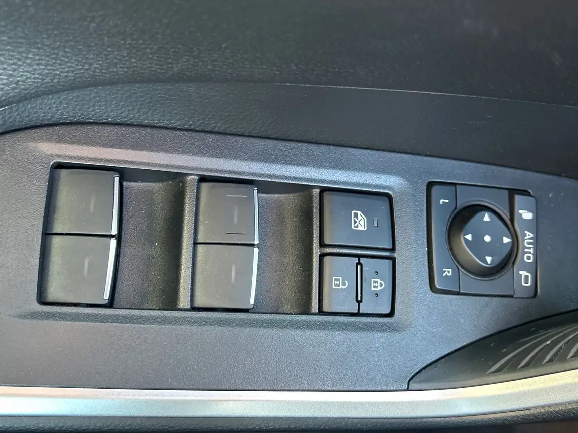 TOYOTA NONE