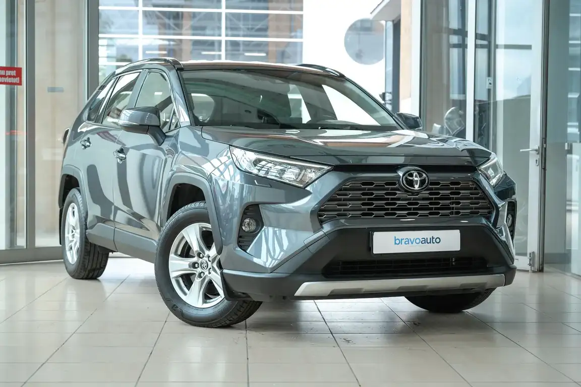 TOYOTA RAV4