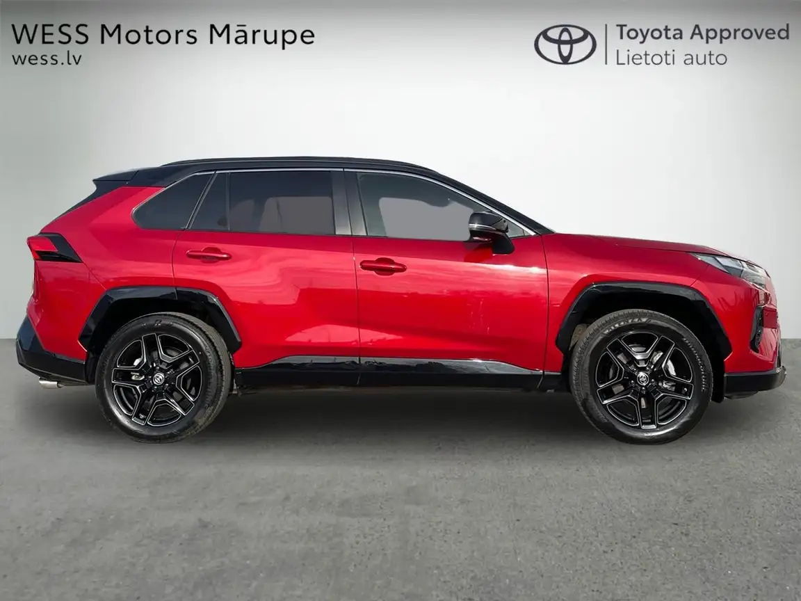 TOYOTA RAV4
