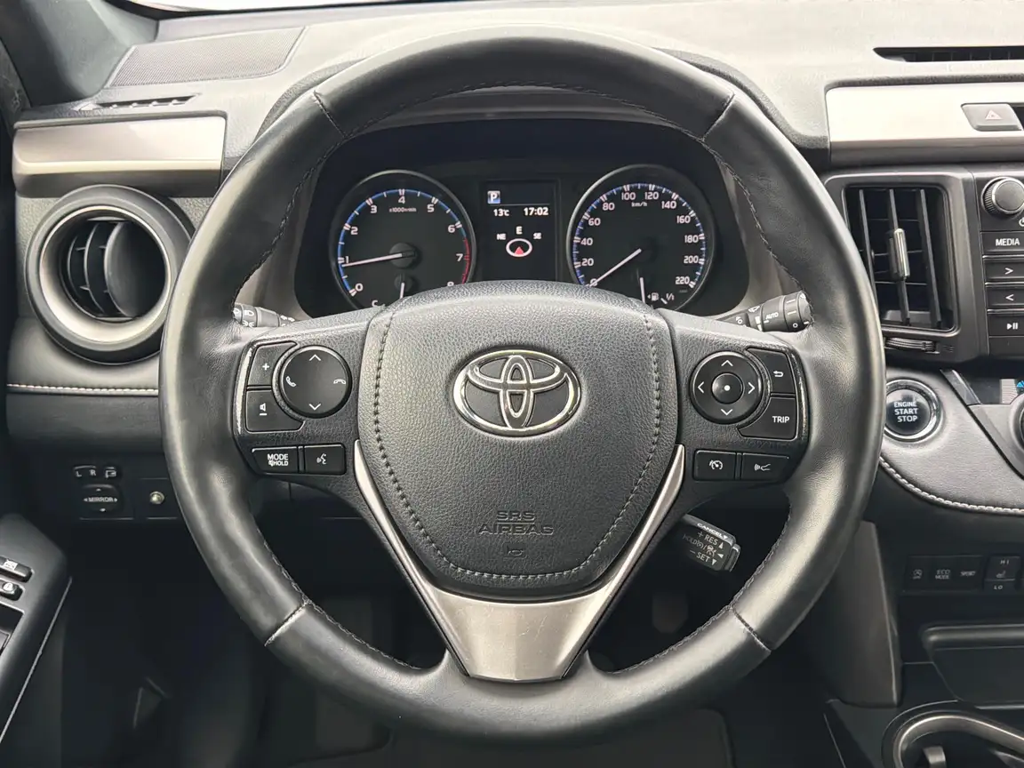 TOYOTA RAV4