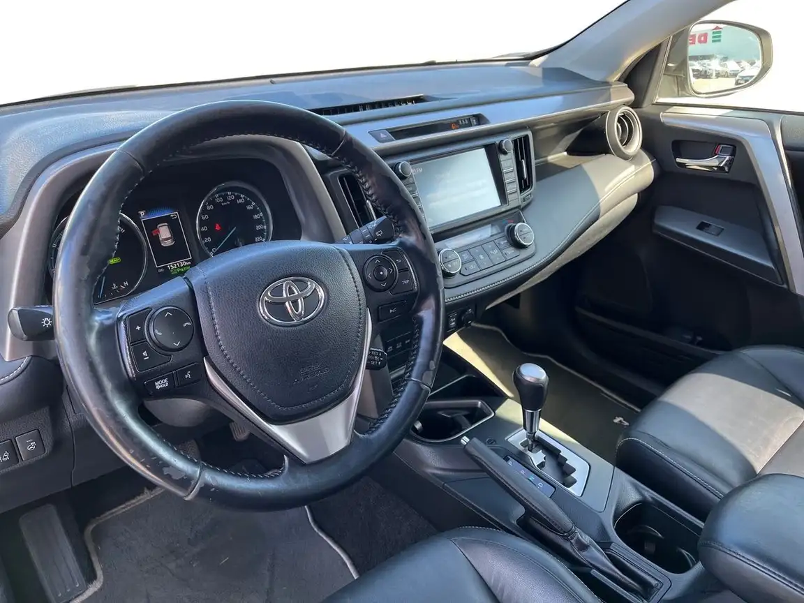 TOYOTA RAV4