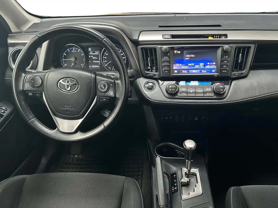 TOYOTA RAV4